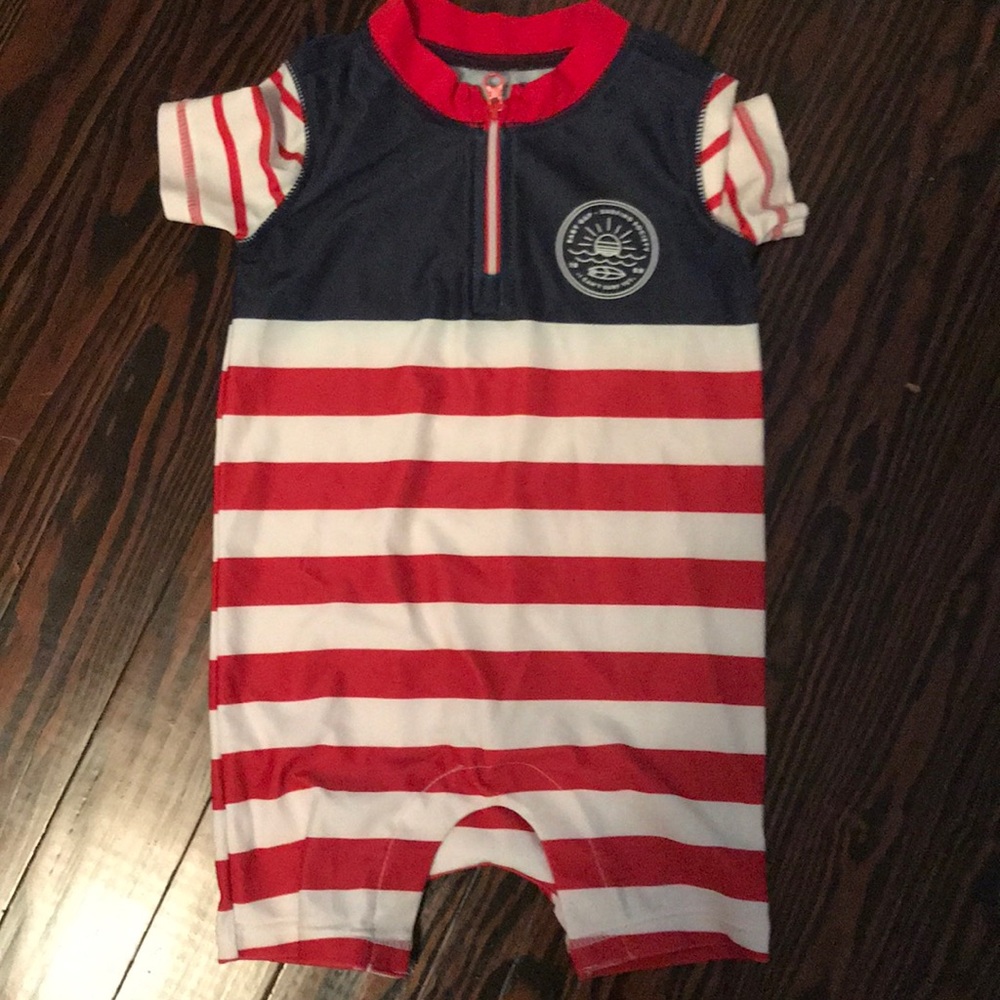 Baby gap rashguard